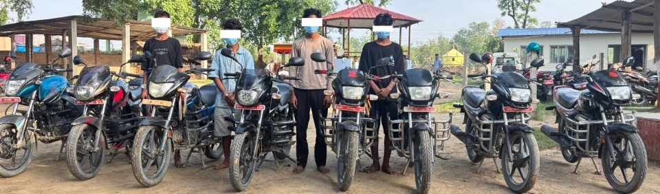 कैलालीबाट ८ वटा चोरीका मोटरसाइकल सहित ४ जना पक्राउ