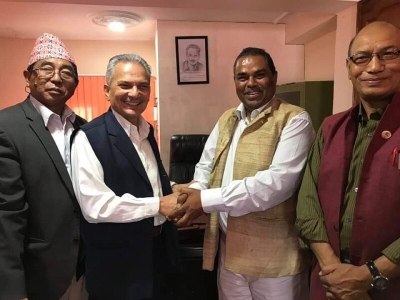 नयाँ शक्ति नेपाल र  फोरम नेपाल बिच पार्टी एकीकरण
