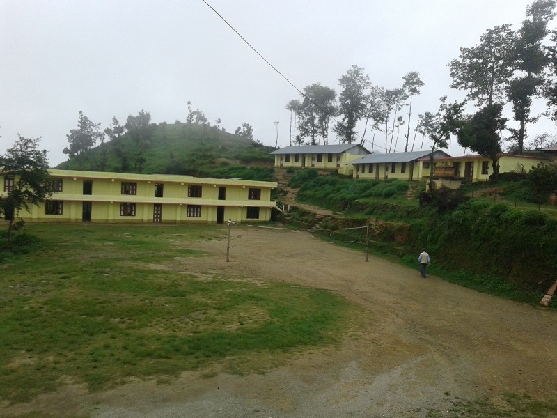 बैतडीको दशरथचन्दका विद्यालय खुलेको दुई दिनमै बन्द