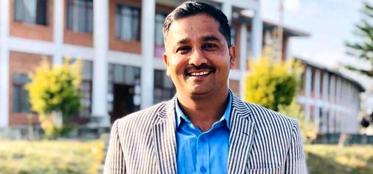 एमाले नेता ऎन महर प्रहरी समक्ष आफै हाजिर भए