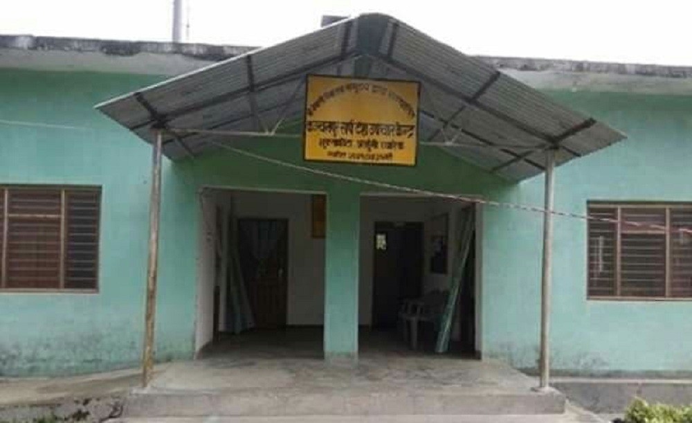 नेपाली सेनाले स्थापना गरेको सर्पदंश उपचार केन्द्रमा दैनिक बिरामीहरुको भिड