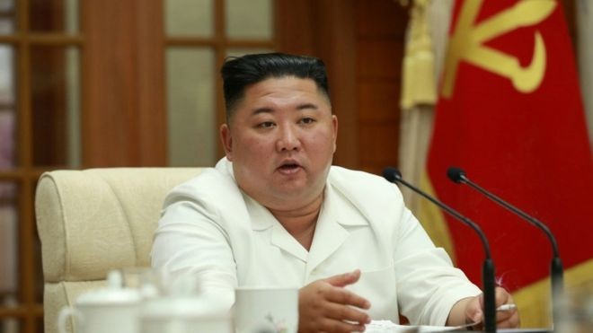 कोमामा गएका भनीएका उत्तर कोरियाका नेता किम जोङ पार्टीको बैठकमा सहभागी