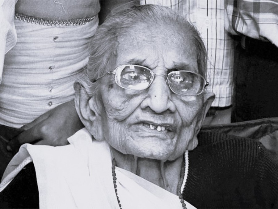 भारतीय प्रधानमन्त्री नरेन्द्र मोदीलाई मातृ शोक