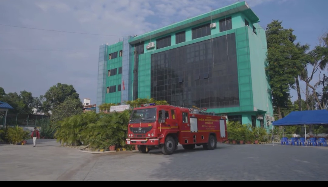 धनगढी उपमहानगरले ६६ लाखमा खरिद गर्यो  अत्याधुनिक दमकल