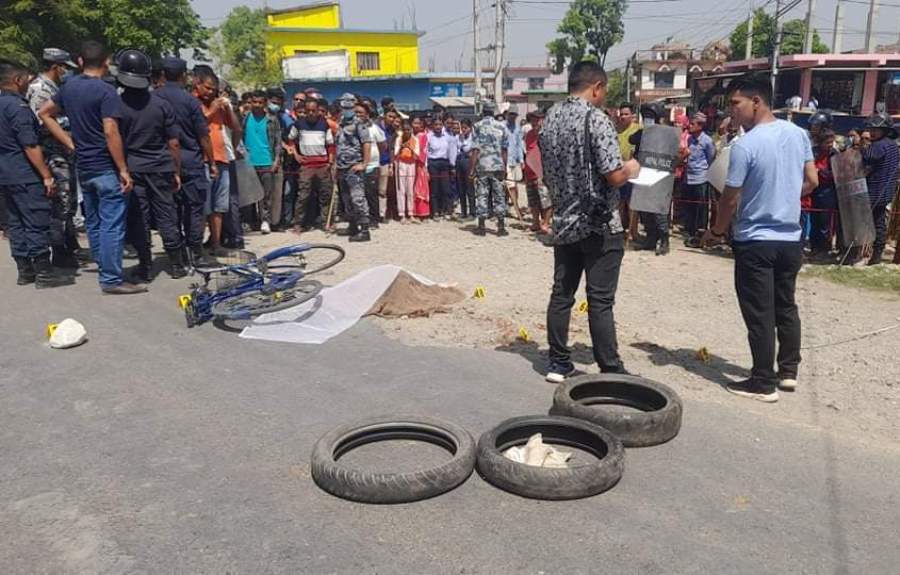 कञ्चनपुरमा बसको ठक्करबाट एक महिलाको घटनास्थलमै मृत्यु