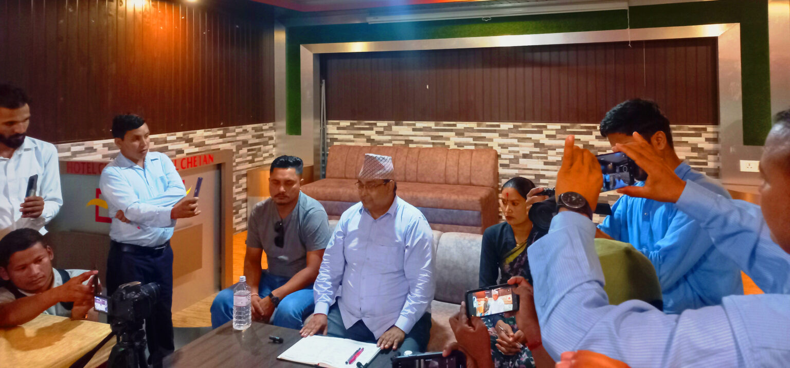 कृष्णपुरका मेयर भन्छन् : नगरपालिका भित्र  सफा नियतले चित्तल पालेको हुँ..