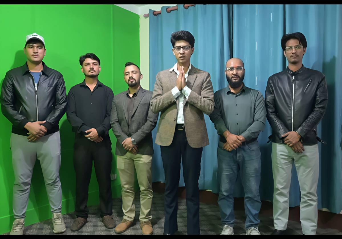 'गरिखान देउ' अभियानका संयोजक मिराज ढुंगानाद्वारा नयाँ राजनीतिक दल घोषणा गर्दै