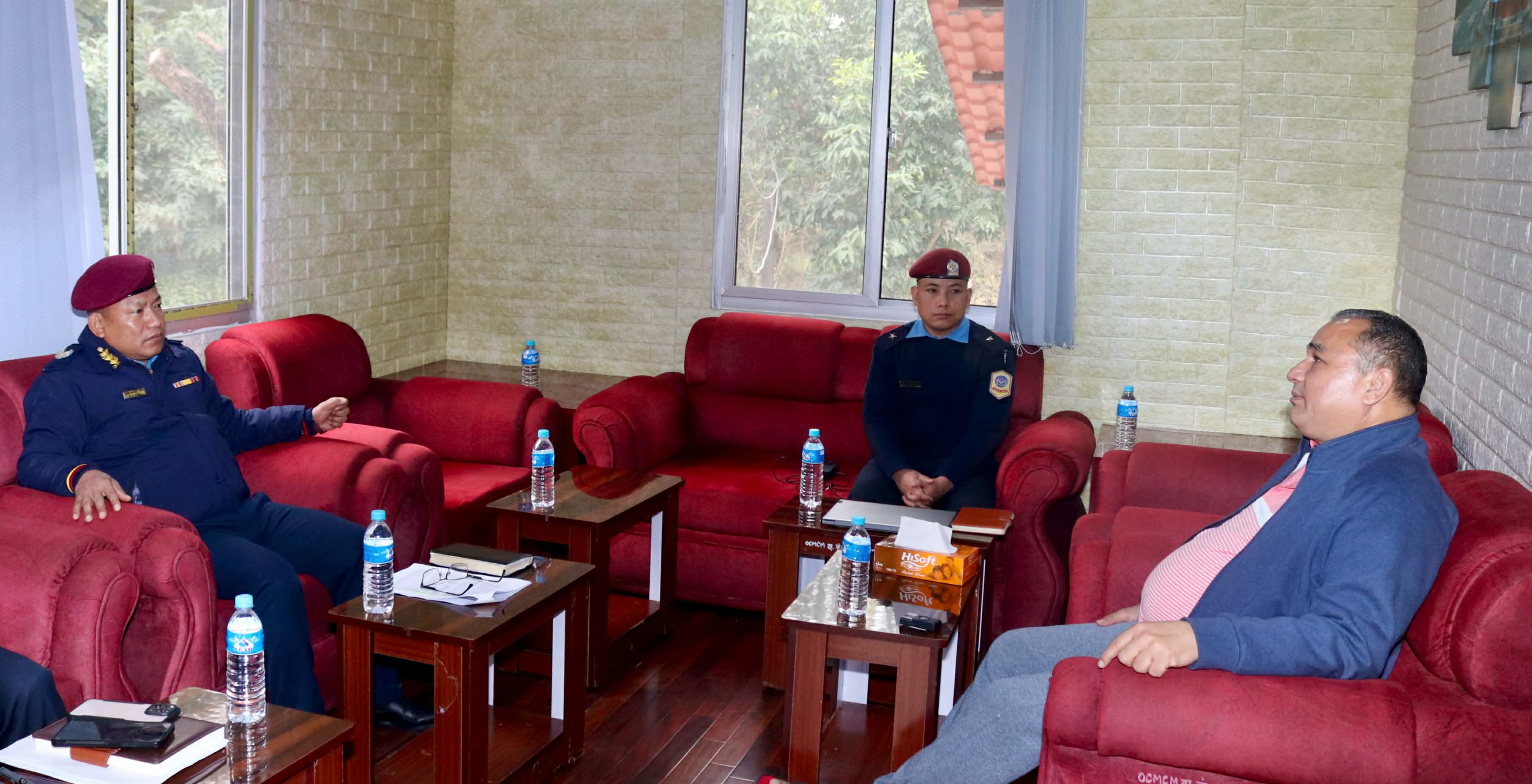 मुख्यमन्त्री शाहद्वारा लागू औषध नियन्त्रणमा प्रभावकारी कदम चाल्न प्रहरी प्रमुखलाई निर्देशन