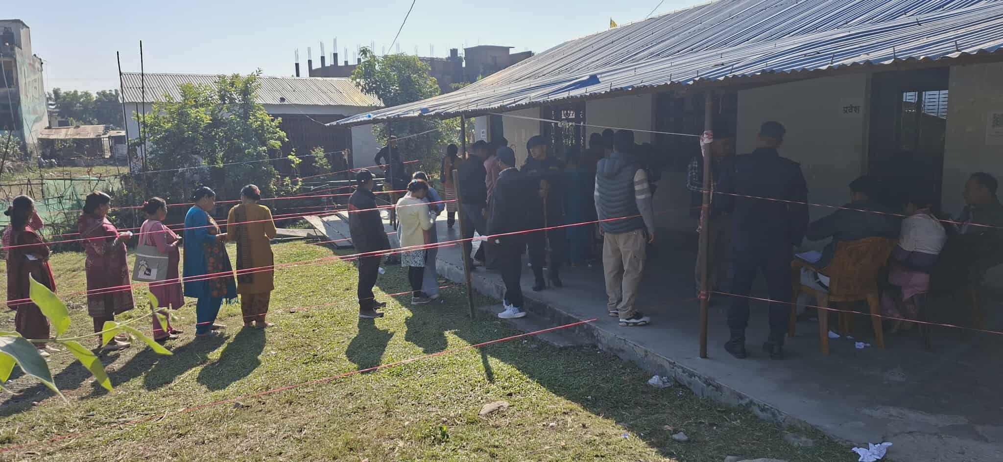 कैलाली -४ बाट एमाले का ६ प्रतिनिधि निर्बाचित