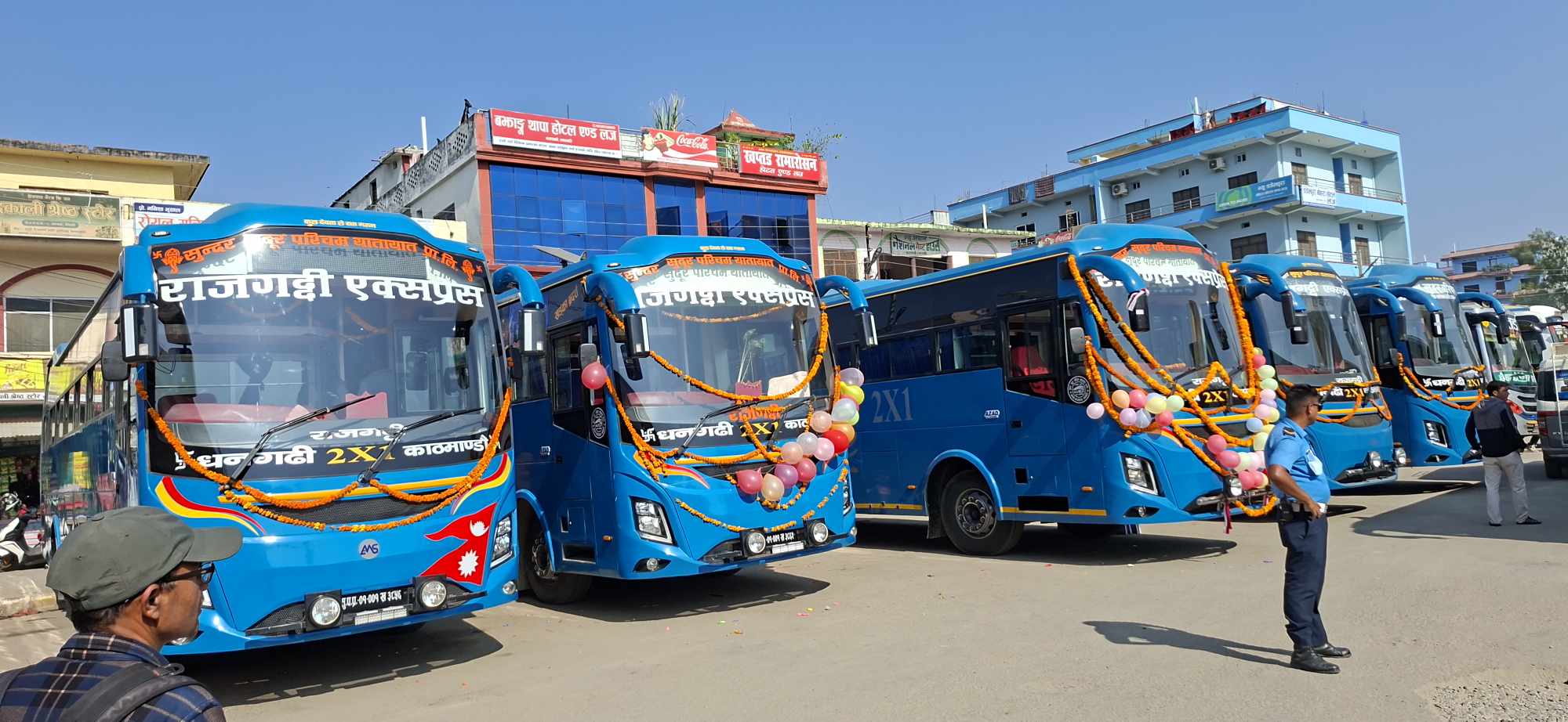 सुदूरपश्चिम यातायातको ‘राजगद्दी एक्सप्रेस’ बस सेवा सञ्चालनमा
