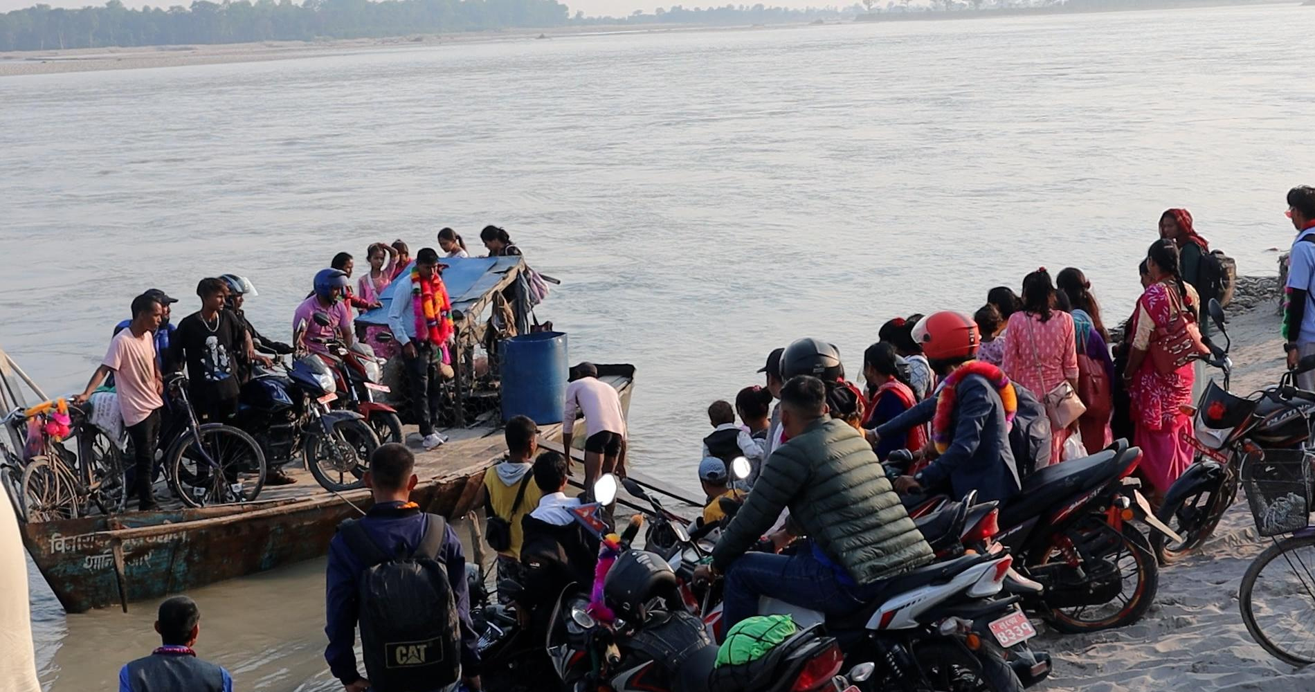 कैलालीको सन्कट्टीमा पुल निर्माण हुने भएपछि स्थानीय हर्षित