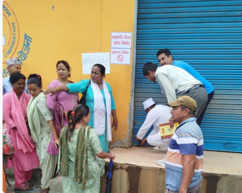 डीडीसी कारखानामा तालाबन्दी, अत्तरियामै राख्न माग गर्दै संघर्ष समितिको दबाब