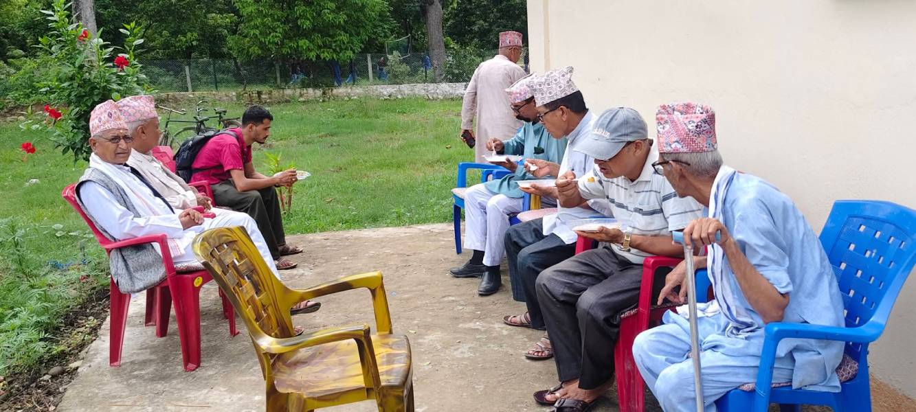 श्रावण १५ मा रास्वपा गोदावरीद्वारा सामूहिक खिर खाने कार्यक्रम