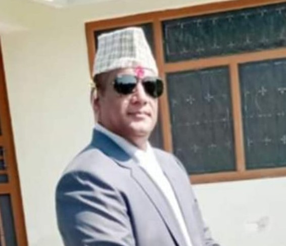 पुर्ब डिएसपी नैन सिंह कार्की  रास्वपा प्रवेश