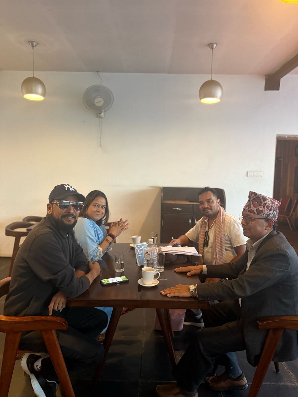 नाउपाले आजै सरकार छोडने संकेत