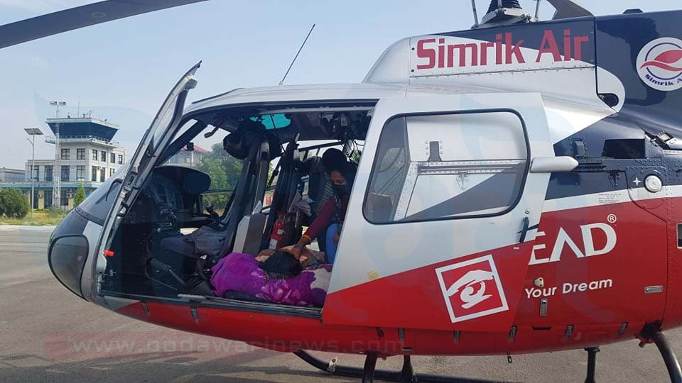 धनगढीबाट सुत्केरी महिलाको हेलिकोप्टर मार्फत उद्धार गरी काठमाण्डौं पठाईयो