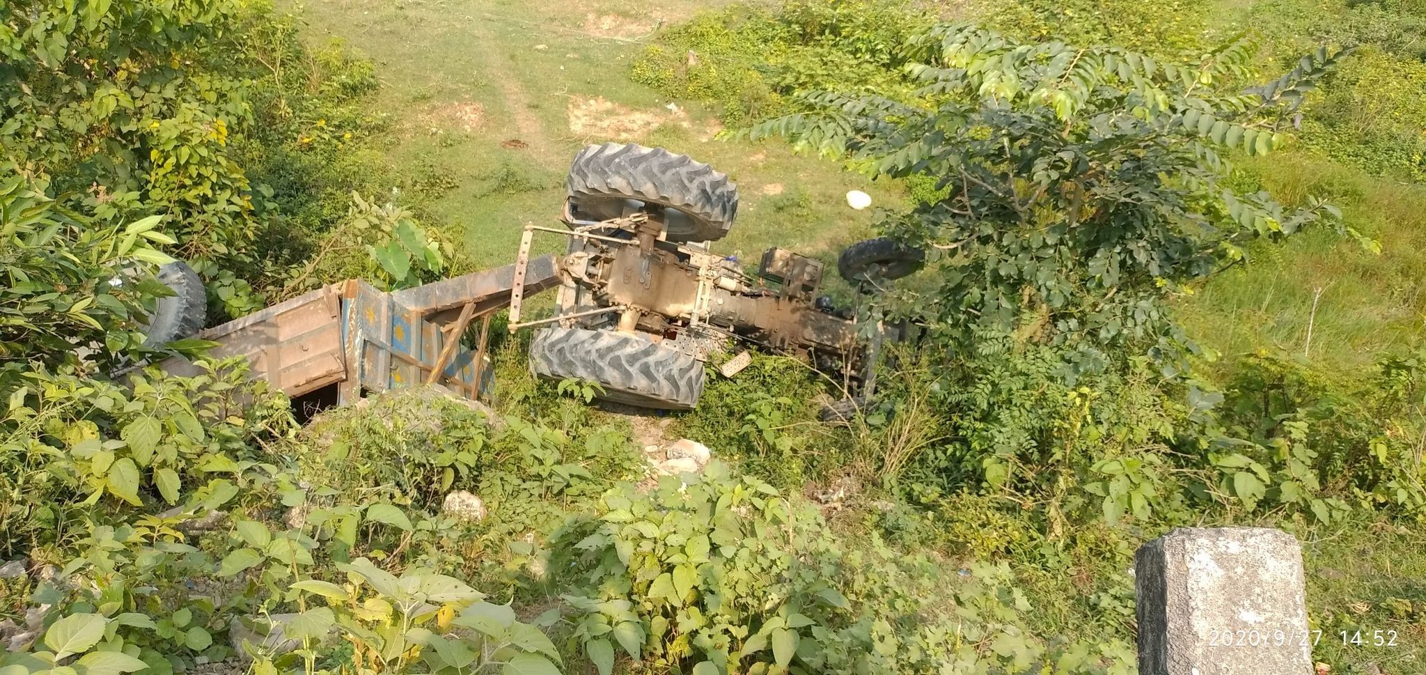 डोटीमा ट्रयाक्टर दुर्घटना हुँदा २ जना घाइते