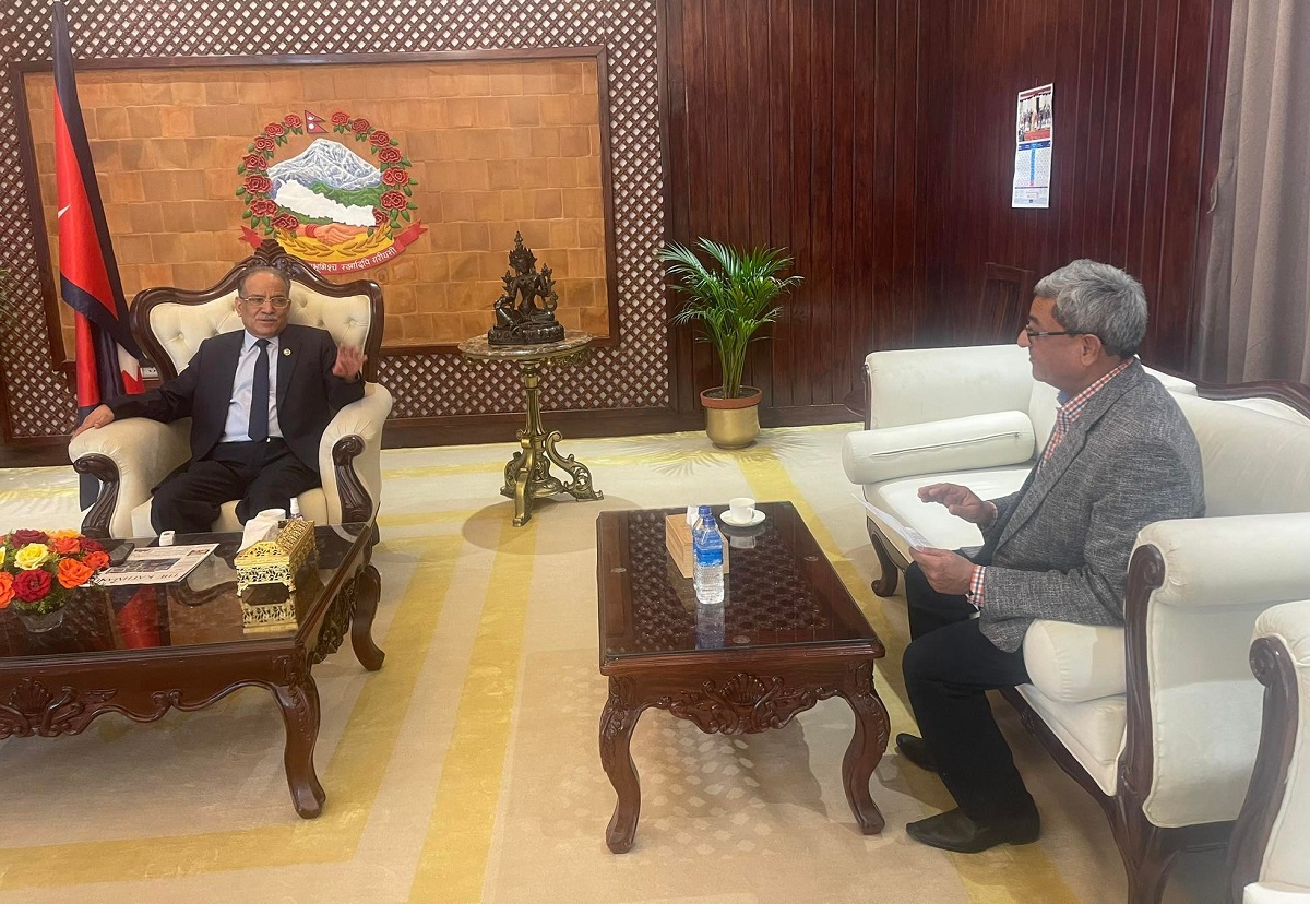 रमेश लेखकले प्रधानमन्त्रीलाई भेटेर भने- सुख्खा बन्दरगाह र महाकाली करिडोर छिटो बनाउनुपर्‍यो