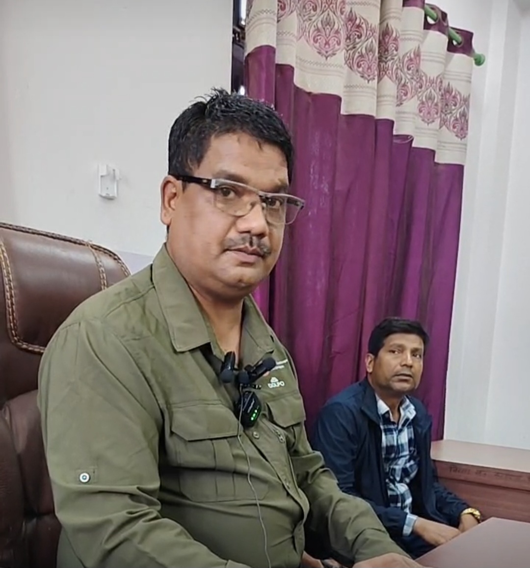 वन कर्मचारीले टेम्पो भिरबाट खसालेको आरोप असत्य : डिभिजन बन कैलाली