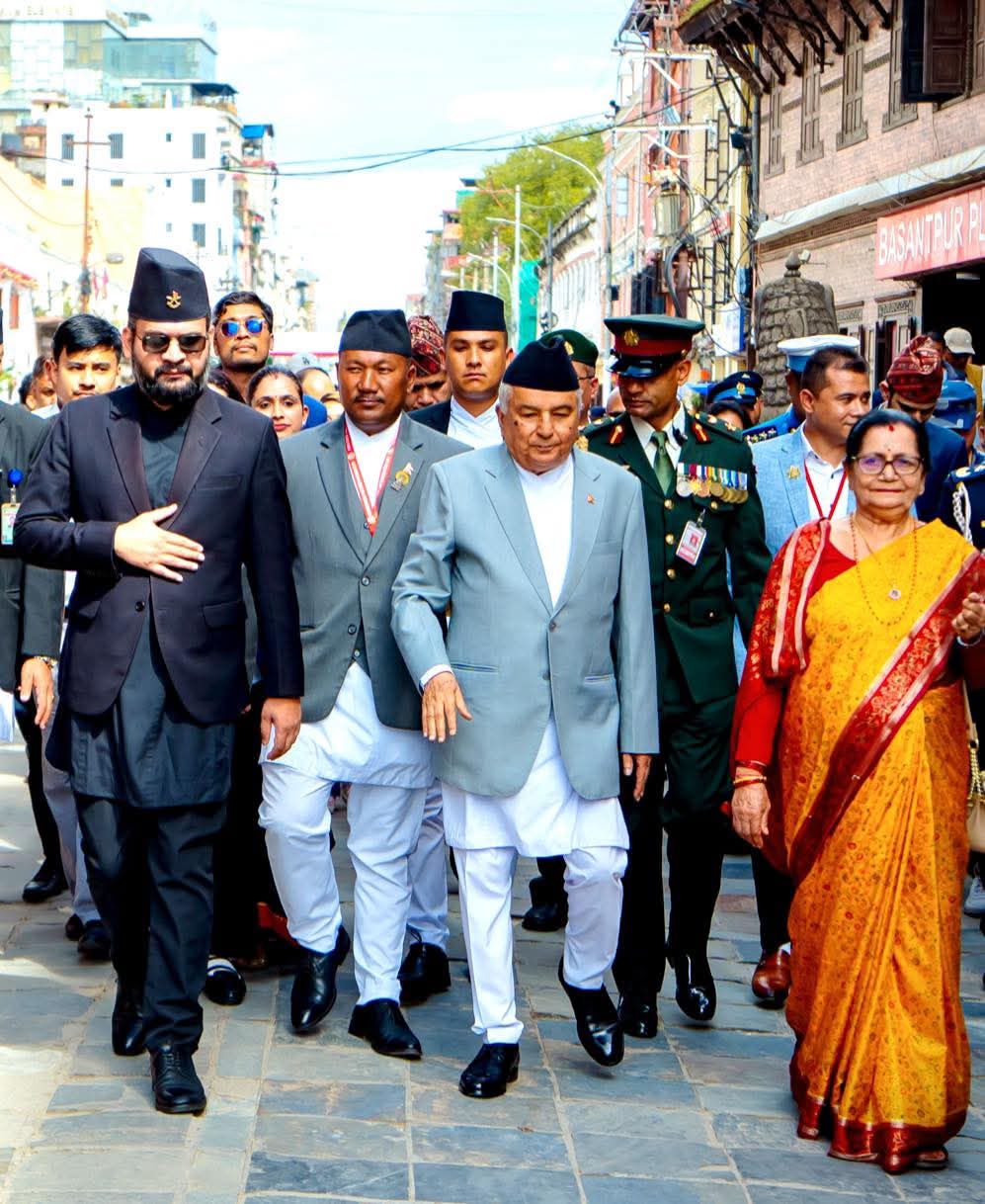 मेयर बालेनद्वारा संसद विघटन र अन्तरिम सरकार गठनको माग