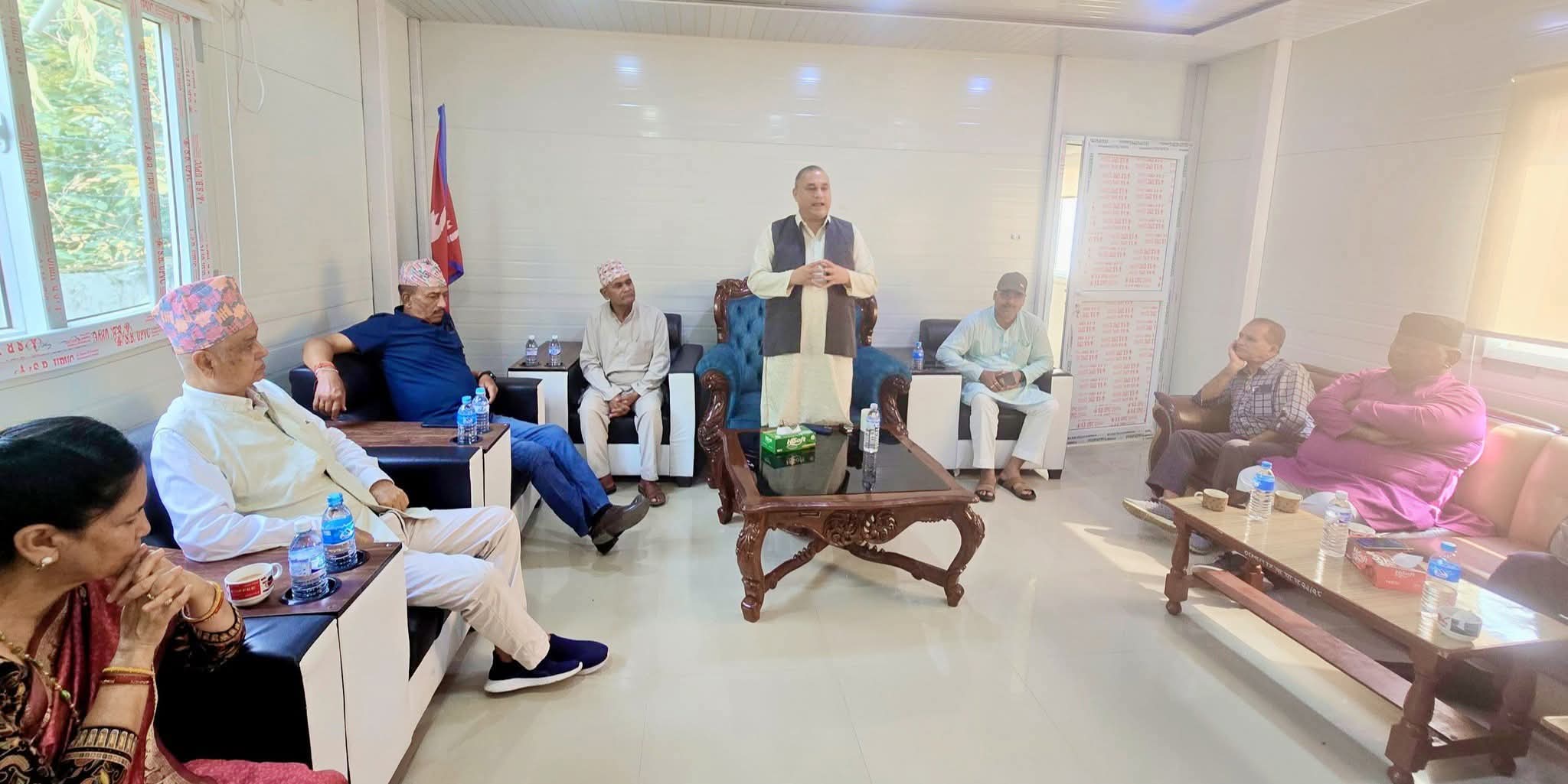 कांग्रेस  सुदुरपश्चिमका अधिकांश नेताहरुले भने : हस्ताक्षर अभियानले पार्टी कमजोर  बनाउँछ