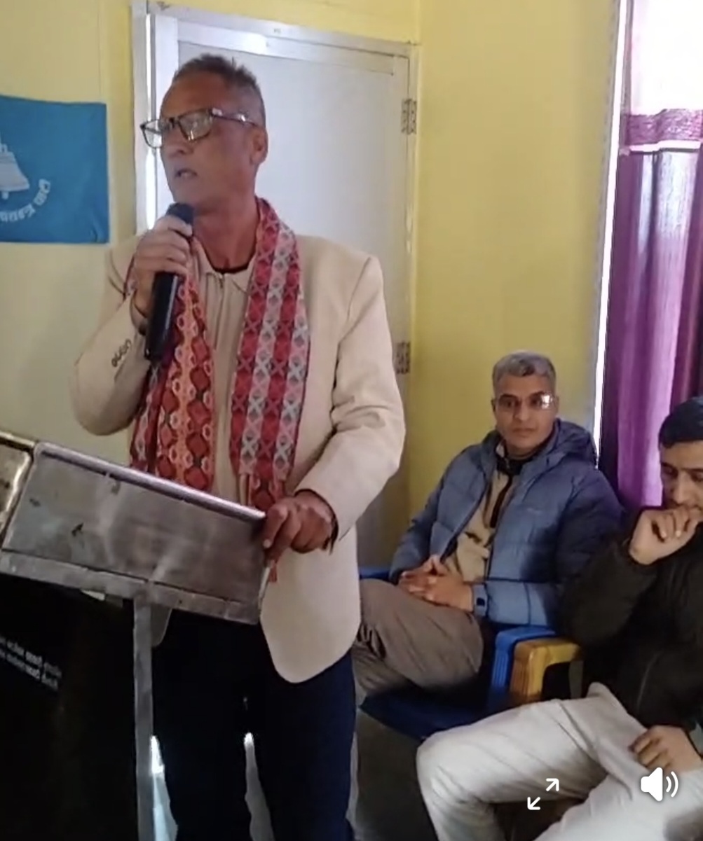 गोकर्ण भट्ट सहित झन्डै  ४ दर्जन रास्वपामा प्रवेश