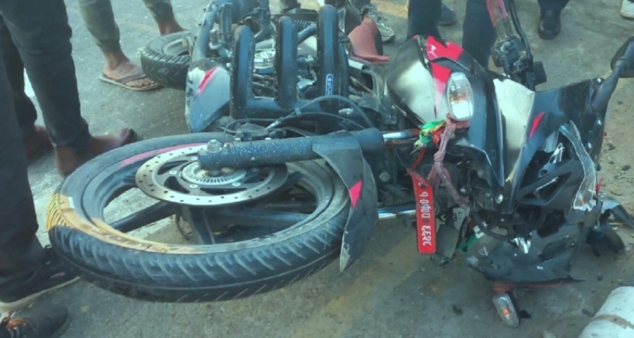 धनगढीमा मोटरसाइकल दुर्घटना हुँदा एकजना घाइते