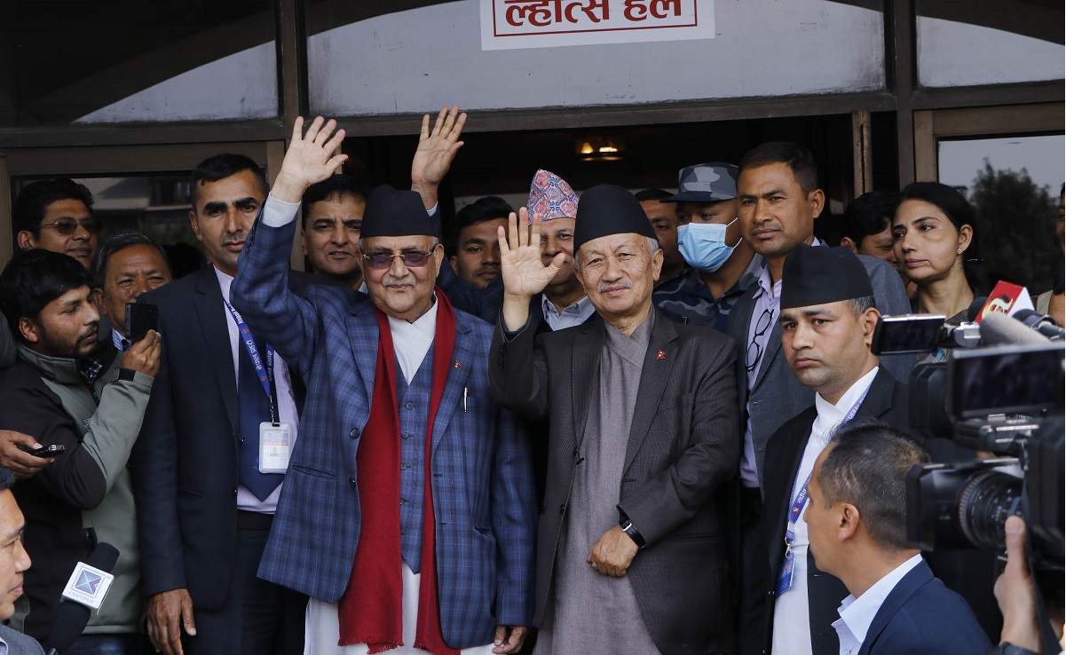 एमाले उपाध्यक्ष सुवास नेम्वाङद्वारा राष्ट्रपति पदमा उम्मेदवारी दर्ता