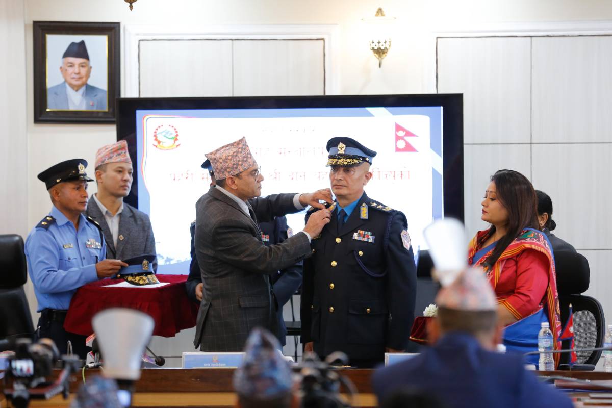 कार्कीले सम्हाले नेपाल प्रहरीको कमान्ड