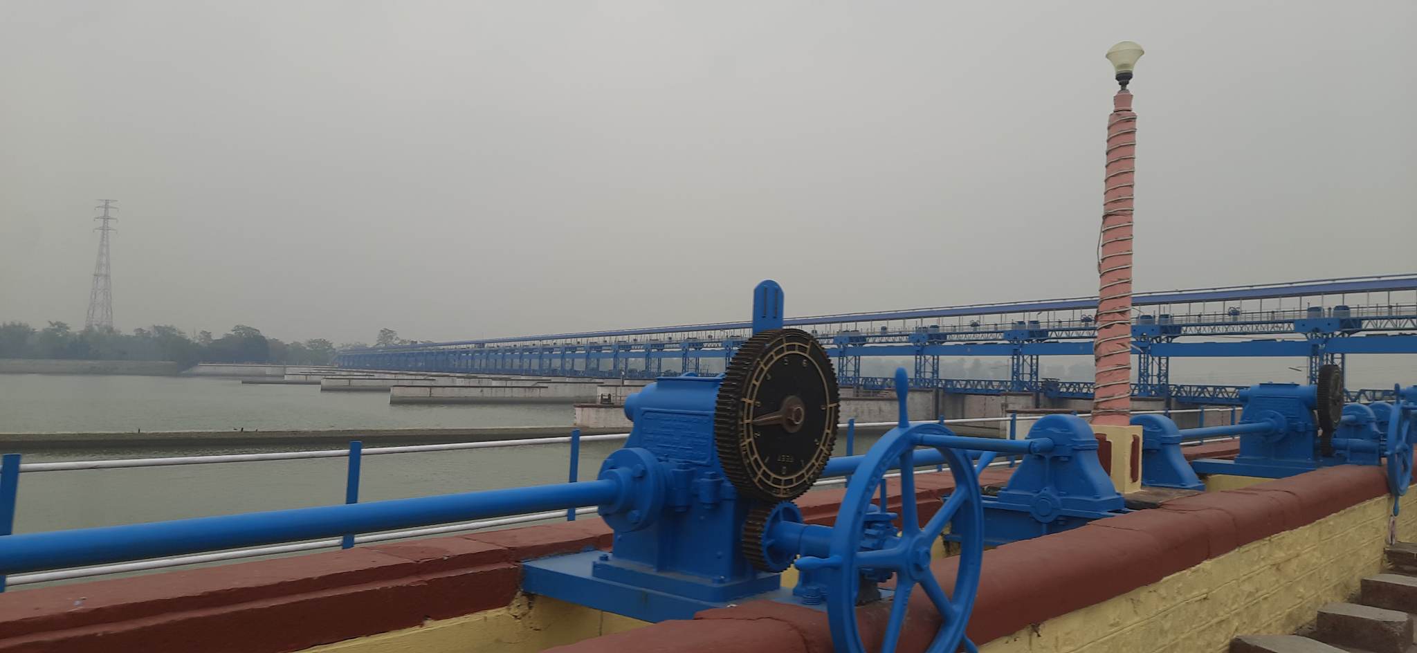 बनबासा पुल सीमित समय खुल्दा राजस्व सङ्कलनमा असर