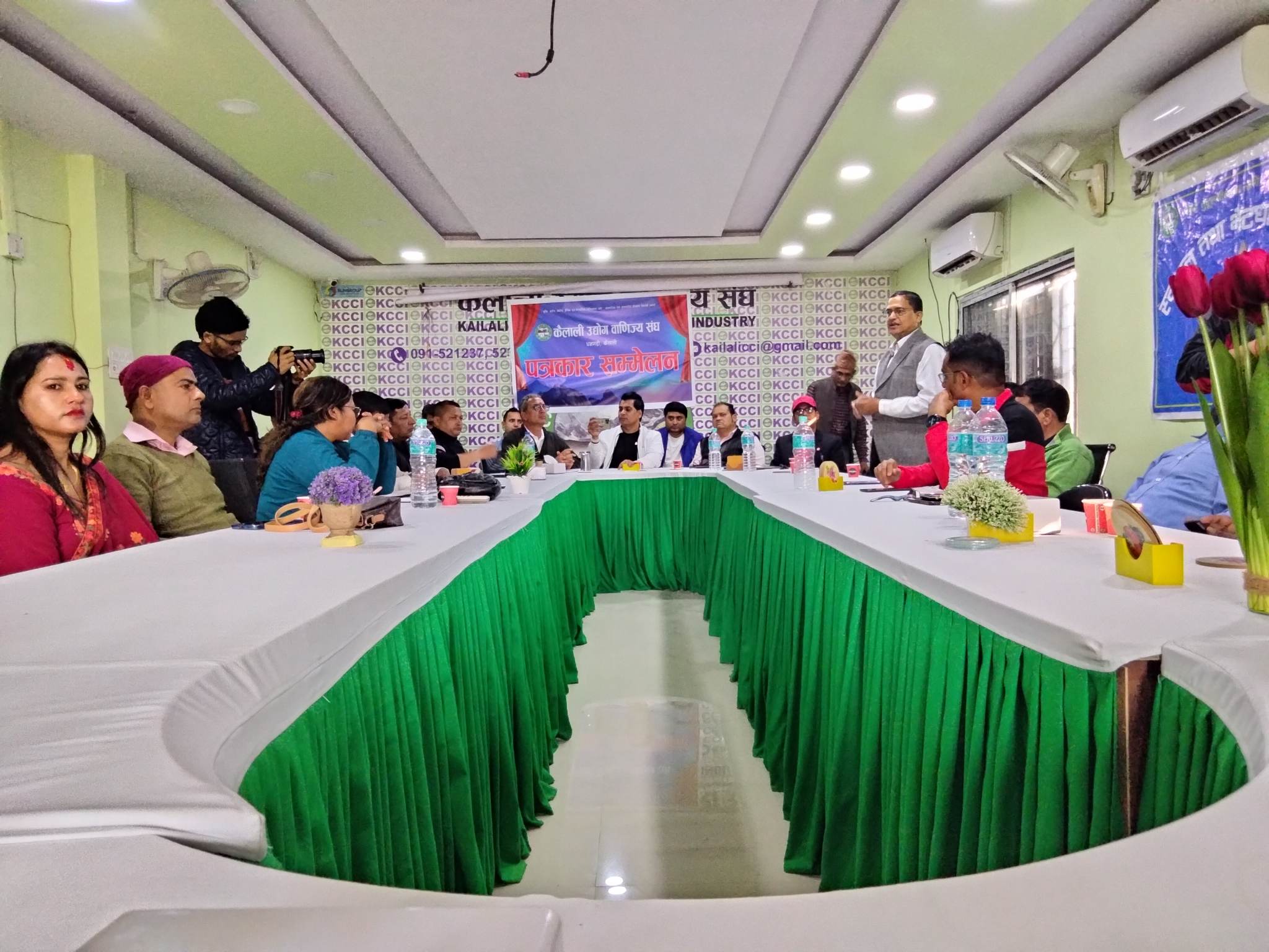 बैँकहरुले गरेको ब्याजदर वृद्धिको बिरोधमा व्यवसायीले भोलि धनगढीमा आन्दोलन गर्ने