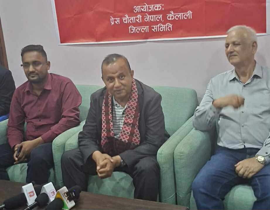 शेखरलाई एमाले महासचिवको जवाफ  :   सरकारमा सहभागी हुने, तर सरकारको पक्षमा एक शब्द पनि नबोल्ने !